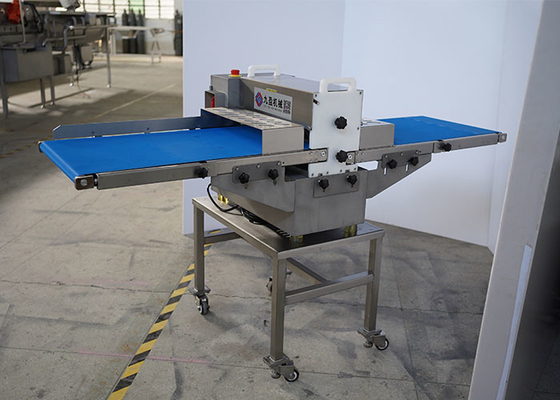 Konveyör 500mm Besleme Genişliği ile Taze Et Şeritleri Küp Kesme Makinesi